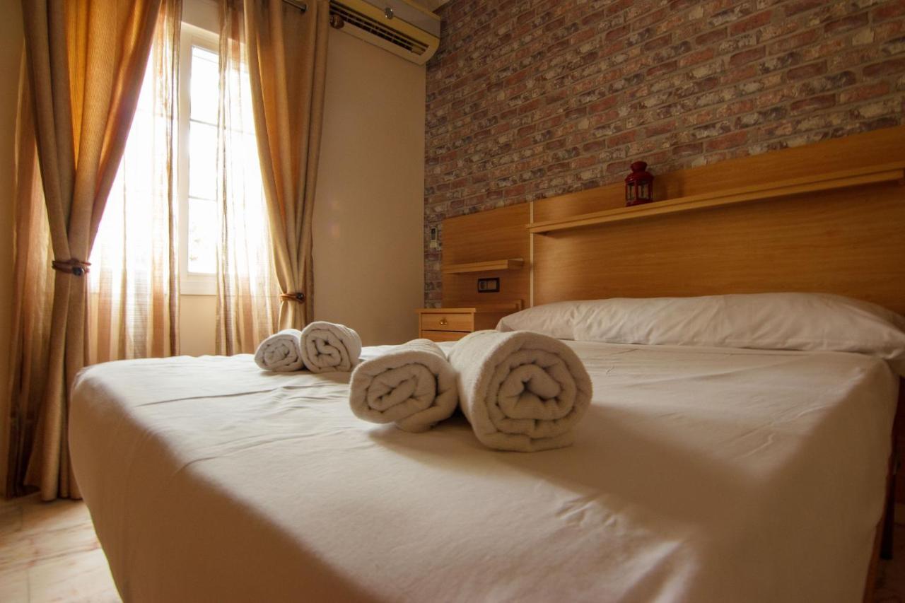 Rentalsevilla Centrico Apartamento Junto Al Guadalquivir Con Parking Coche Mediano Exterior foto