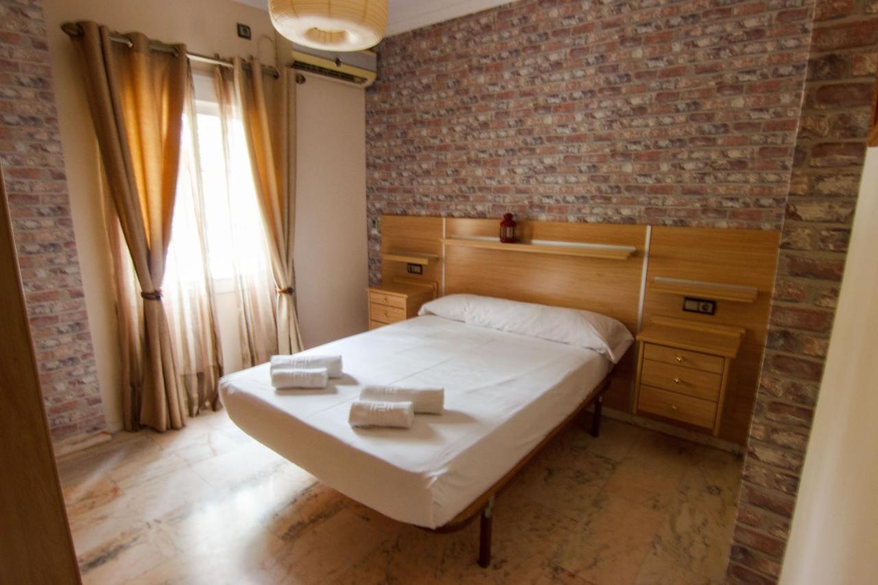 Rentalsevilla Centrico Apartamento Junto Al Guadalquivir Con Parking Coche Mediano Exterior foto