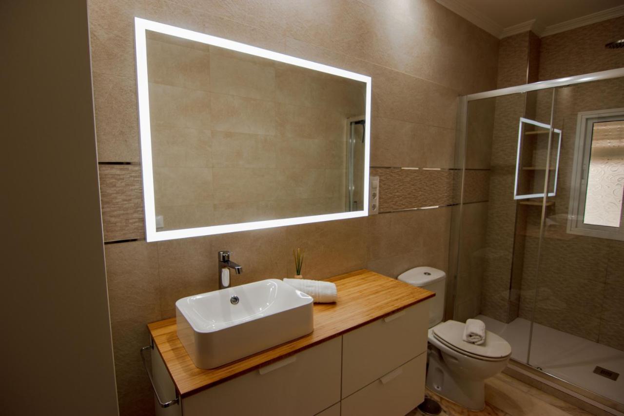Rentalsevilla Centrico Apartamento Junto Al Guadalquivir Con Parking Coche Mediano Exterior foto