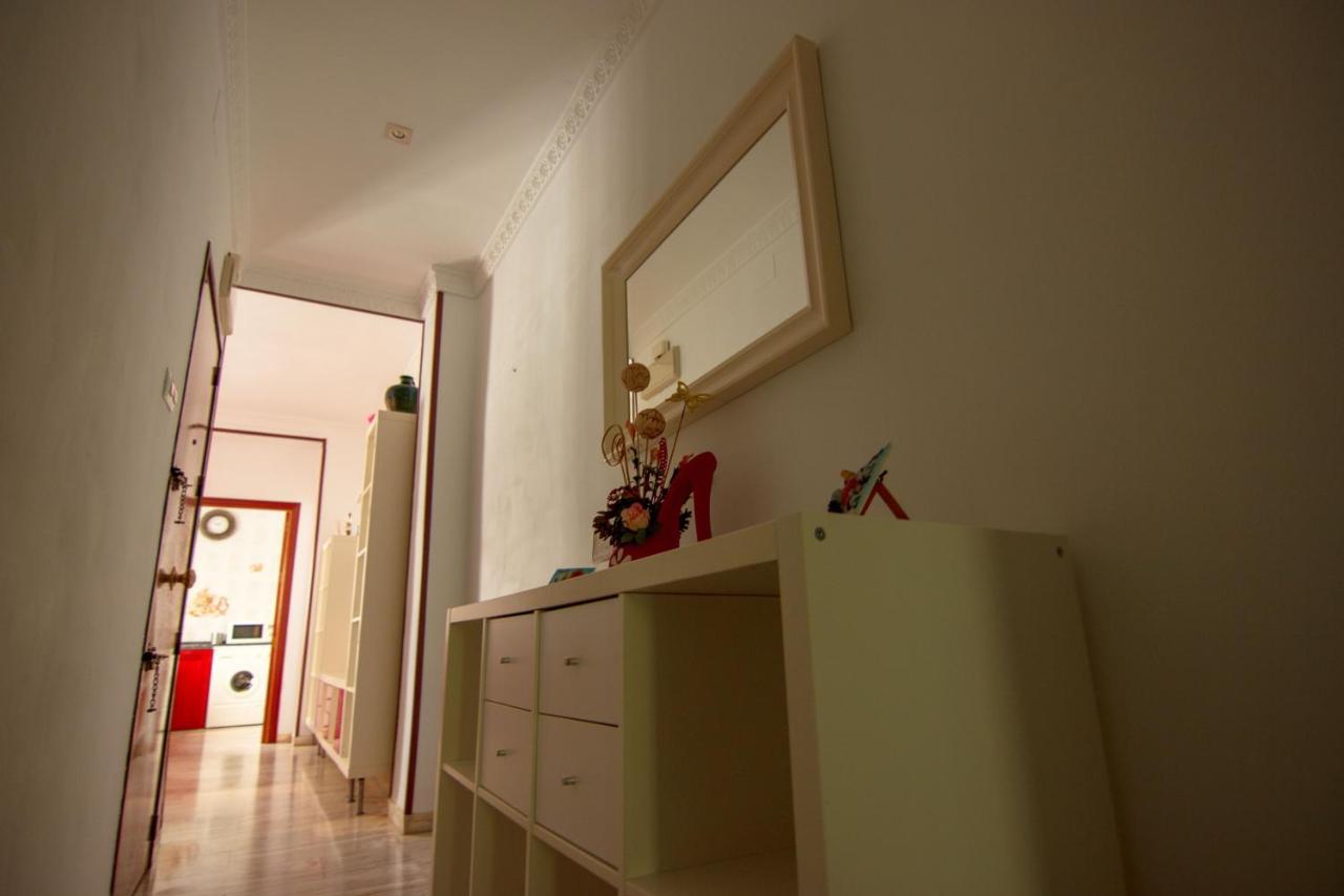 Rentalsevilla Centrico Apartamento Junto Al Guadalquivir Con Parking Coche Mediano Exterior foto